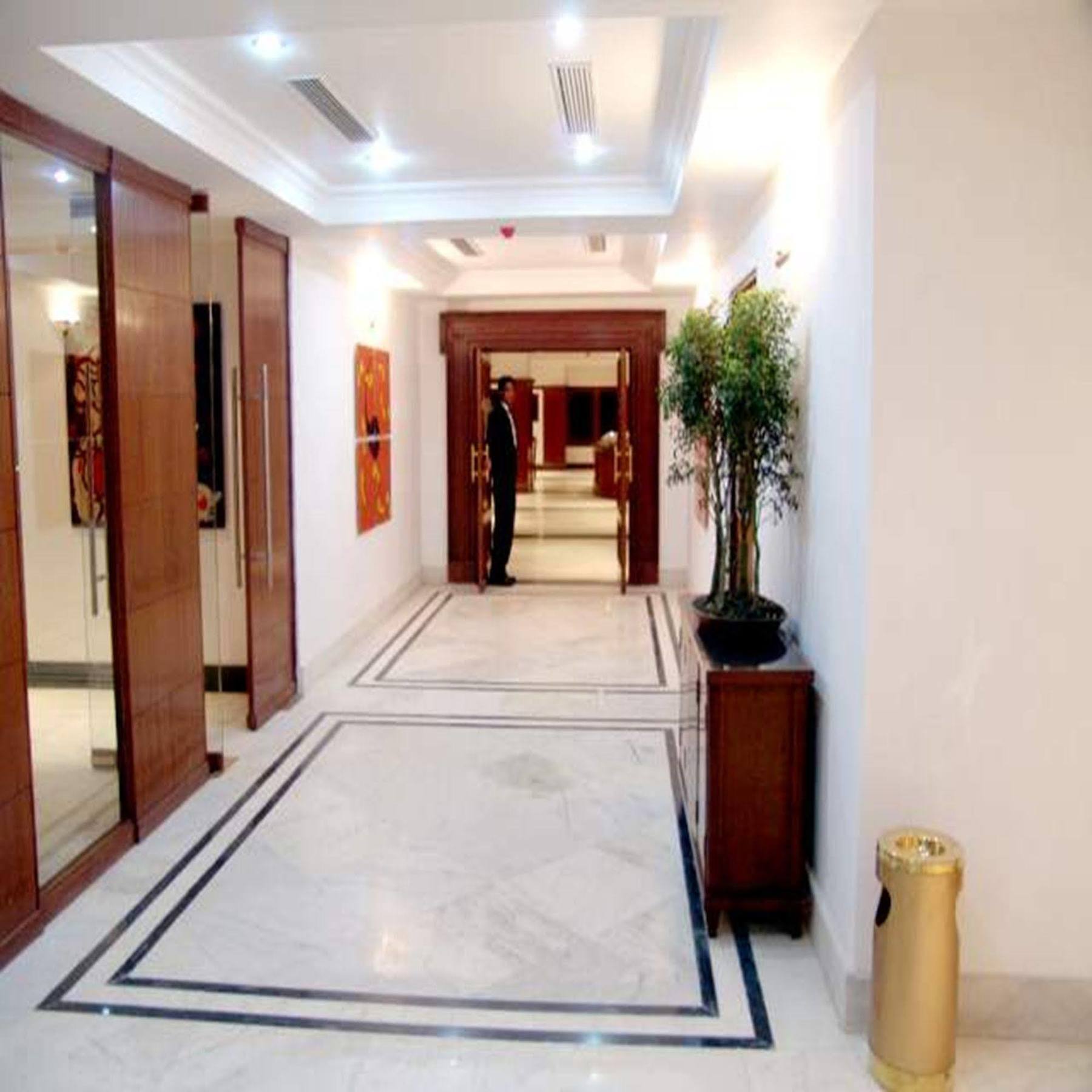 מלון The Royal Plaza גנגטוק מראה חיצוני תמונה